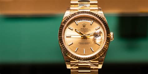 how to spot a rolex|how to tell genuine Rolex.